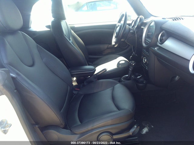 2015 Mini Convertible, VIN: WMWZN3C51FT862956