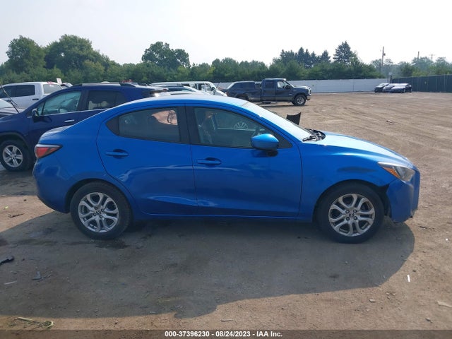 Scion IA 2016 3MYDLBZV2GY133718 Image 13