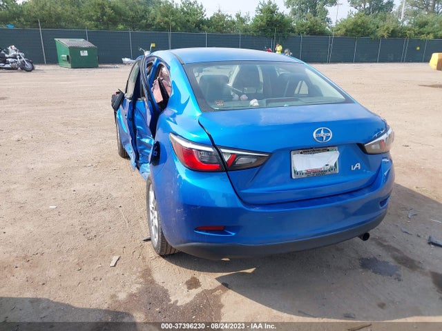 3MYDLBZV2GY133718 Scion IA