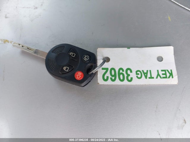 2016 FORD FOCUS SE VIN: 1FADP3K22GL243823