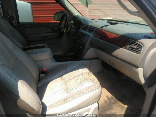 2007 CHEVROLET SUBURBAN 3GNFK16367G121902 Photo 4