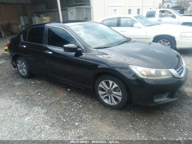 2015 1HGCR2F30FA215348 main image