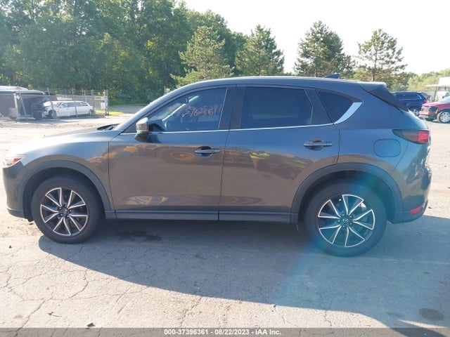 2018 MAZDA CX-5 TOURING VIN: JM3KFBCM2J0406615