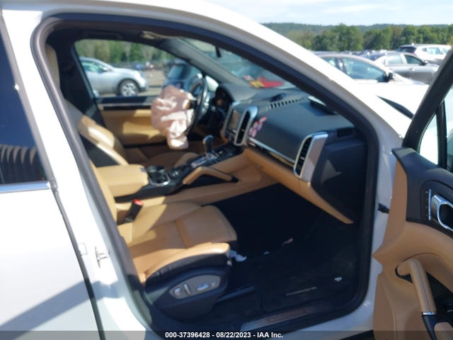2016 PORSCHE CAYENNE WP1AA2A29GLA06139 Photo 4
