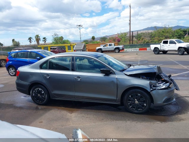 3VW2K7AJ7EM235581 Volkswagen Jetta Sedan S