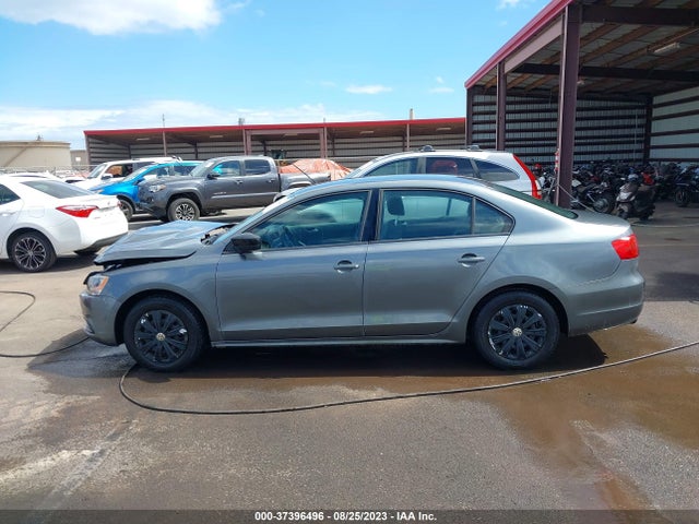 3VW2K7AJ7EM235581 Volkswagen Jetta Sedan S
