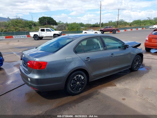 3VW2K7AJ7EM235581 Volkswagen Jetta Sedan S