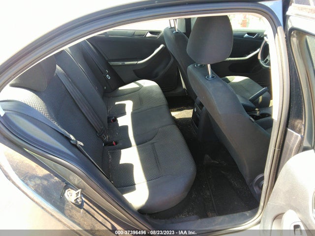 3VW2K7AJ7EM235581 Volkswagen Jetta Sedan S