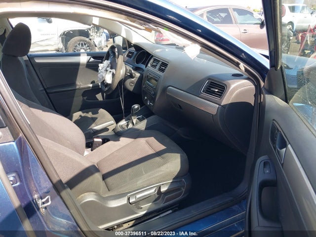 3VWD17AJ9FM315414 Volkswagen Jetta Sedan 1.8t Se