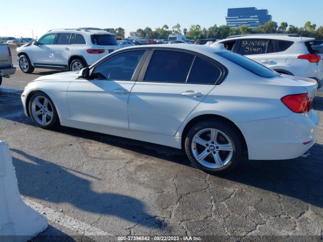 WBA3A5G58ENP27516 BMW 3 Series 328i