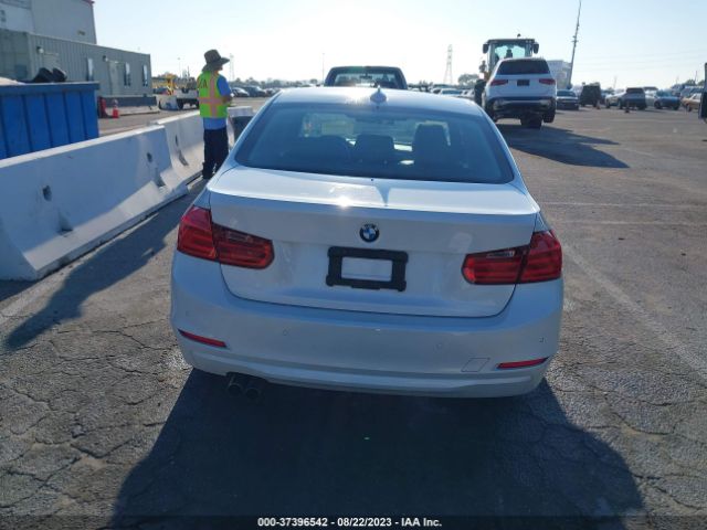 WBA3A5G58ENP27516 BMW 3 Series 328i