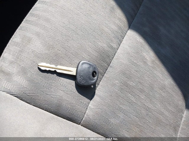 2015 KIA FORTE LX VIN: KNAFK4A68F5358647