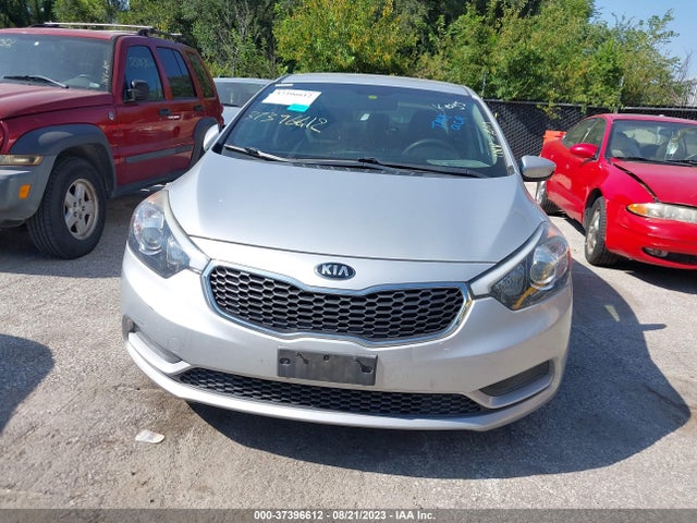 2015 KIA FORTE LX VIN: KNAFK4A68F5358647