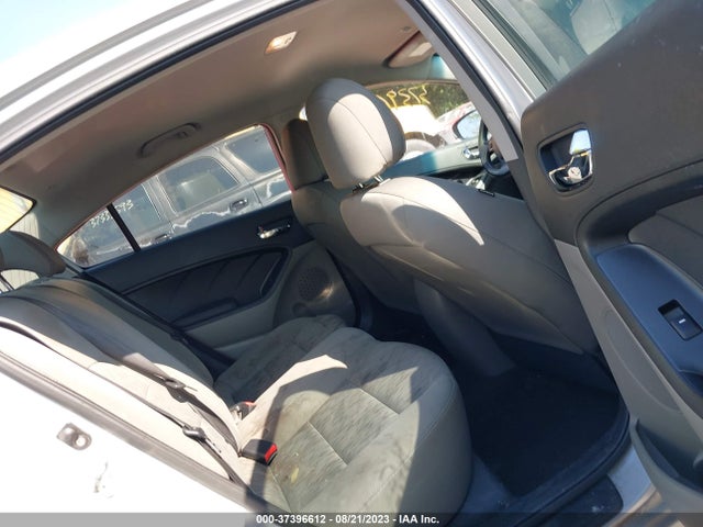 KIA FORTE LX 2015 KNAFK4A68F5358647 Image 9