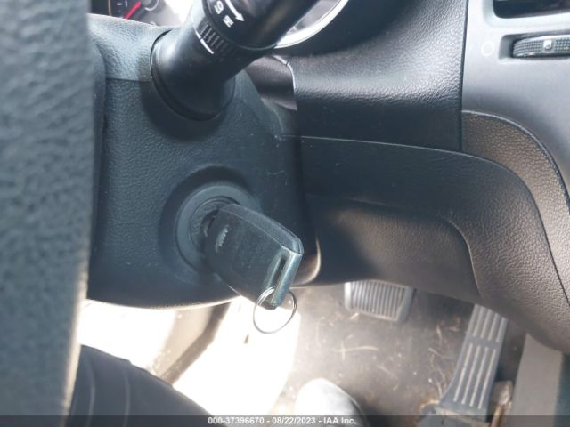 KNAFX4A60E5093819 KIA FORTE LX