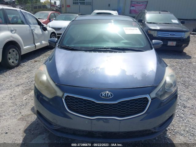 KNAFX4A60E5093819 KIA FORTE LX
