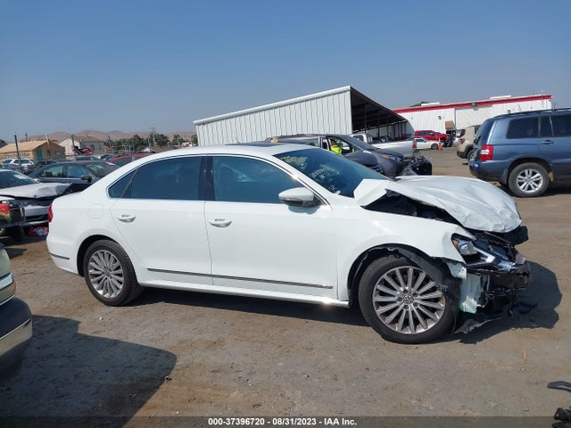 1VWBT7A32GC048459 Volkswagen Passat 1.8t Se