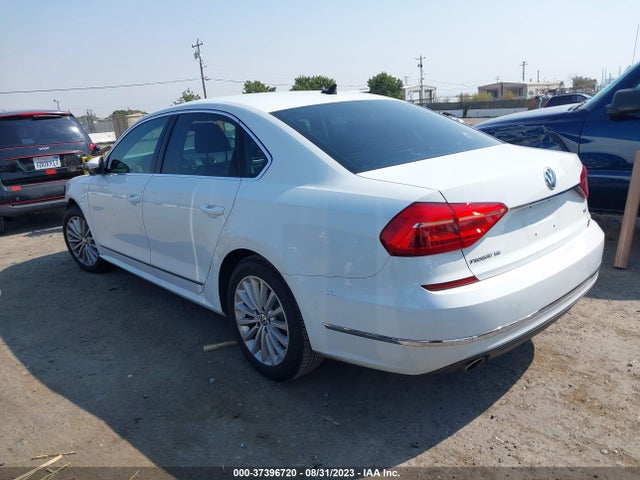 1VWBT7A32GC048459 Volkswagen Passat 1.8t Se