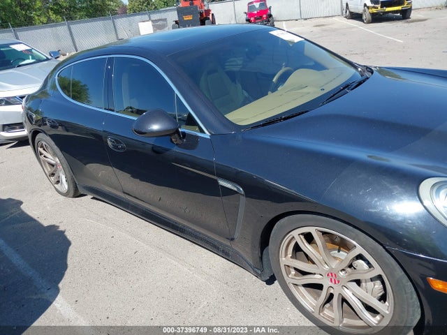 2011 PORSCHE PANAMERA S/4S VIN: WP0AB2A79BL060124