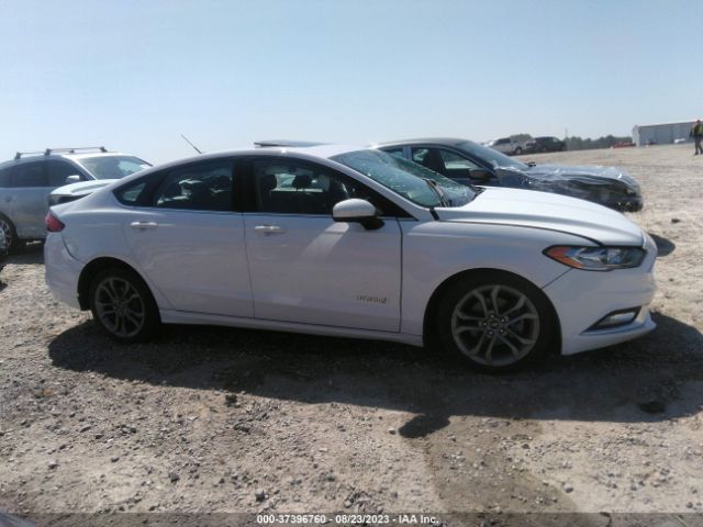 3FA6P0LU6HR325046 Ford Fusion Hybrid Se