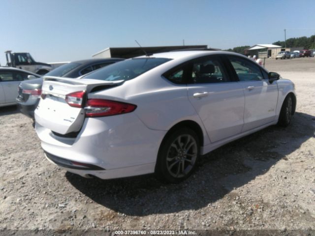 3FA6P0LU6HR325046 Ford Fusion Hybrid Se