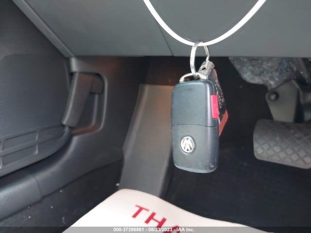 2017 VOLKSWAGEN JETTA 1.8T SPORT VIN: 3VWD17AJXHM306742