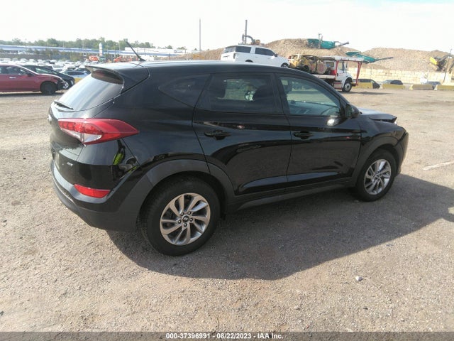 Hyundai TUCSON SE 2018 KM8J2CA49JU766218 Image 4