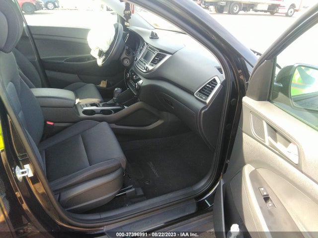 Hyundai TUCSON SE 2018 KM8J2CA49JU766218 Image 5