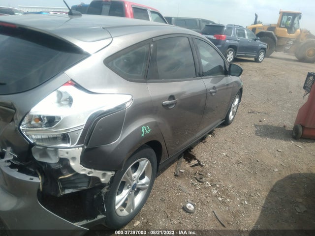 Ford FOCUS SE 2014 1FADP3K26EL138120 Image 4