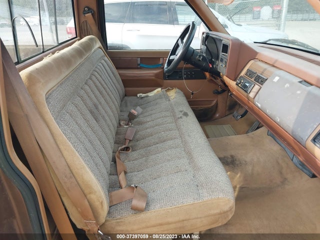 1989 CHEVROLET GMT-400 C1500 VIN: 1GCDC14KXKE177428