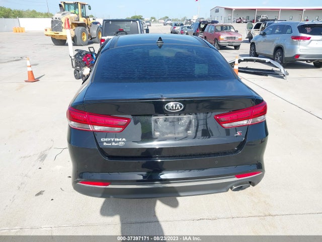 KIA Optima S 2018 5XXGT4L32JG243733 Image 16