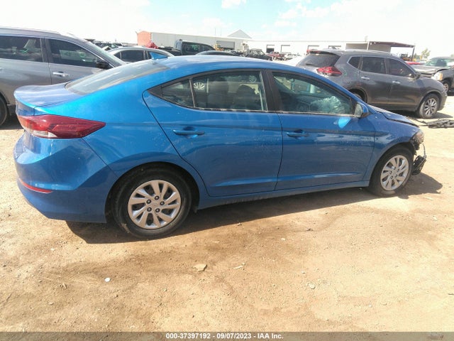 Hyundai ELANTRA SE 2017 KMHD74LFXHU431658 Image 4
