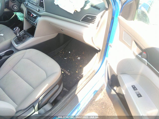 Hyundai ELANTRA SE 2017 KMHD74LFXHU431658 Image 5