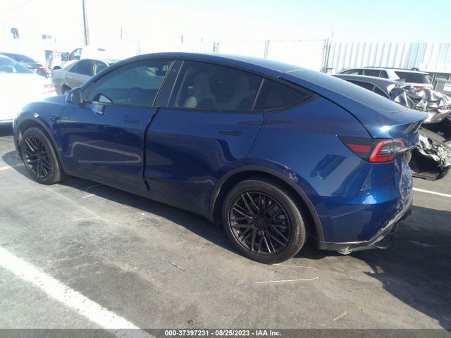 5YJYGDED9MF192754 Tesla Model Y Standard Range