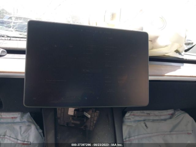 5YJ3E1EA6PF401277 Tesla MODEL 3
