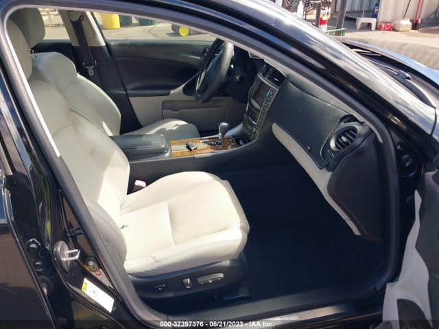 2009 LEXUS IS 250 VIN: JTHBK262195101005