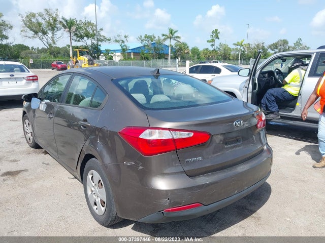 2015 KIA FORTE LX VIN: KNAFX4A6XF5257952