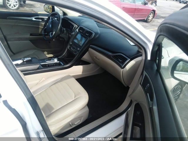 2017 FORD FUSION HYBRID SE VIN: 3FA6P0LUXHR267782