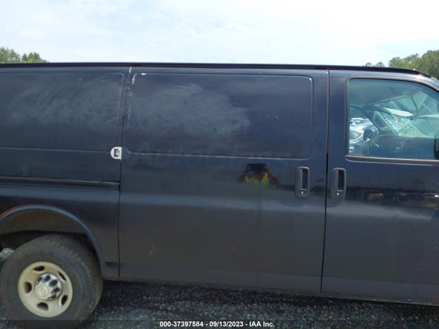 Chevrolet EXPRESS CARGO VAN 2017 1GCWGAFF0H1141650 Image 12