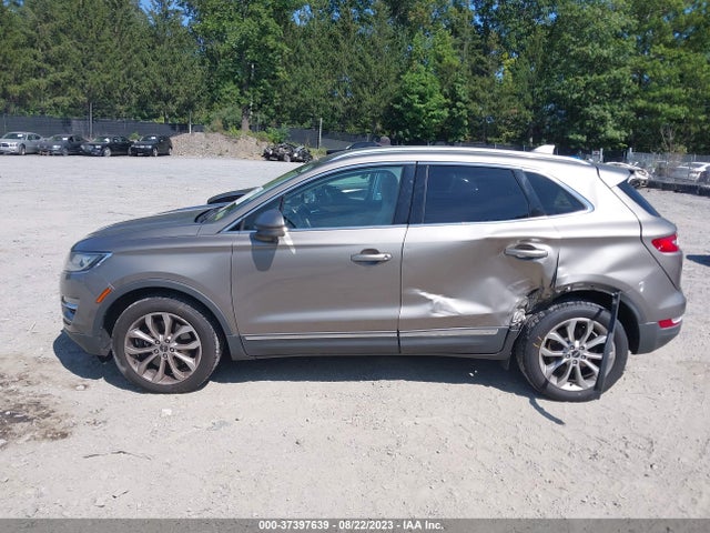 2016 LINCOLN MKC SELECT VIN: 5LMCJ2D9XGUJ31219