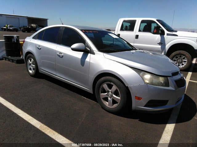 2014 1G1PC5SB4E7122546 main image