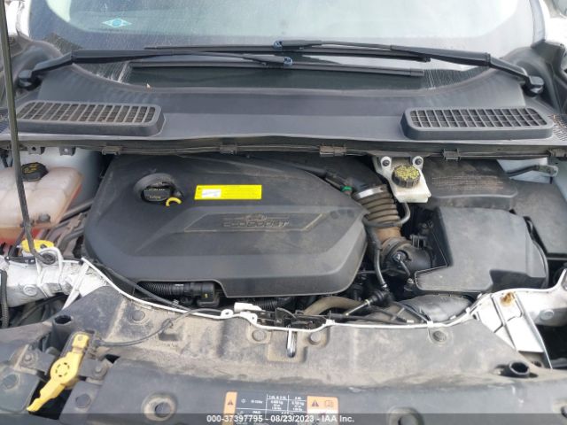 1FMCU0GX9FUC01056 Ford ESCAPE SE