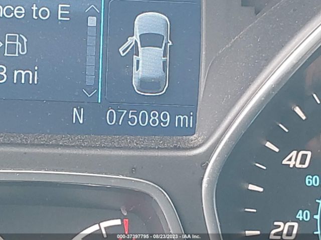 1FMCU0GX9FUC01056 Ford ESCAPE SE