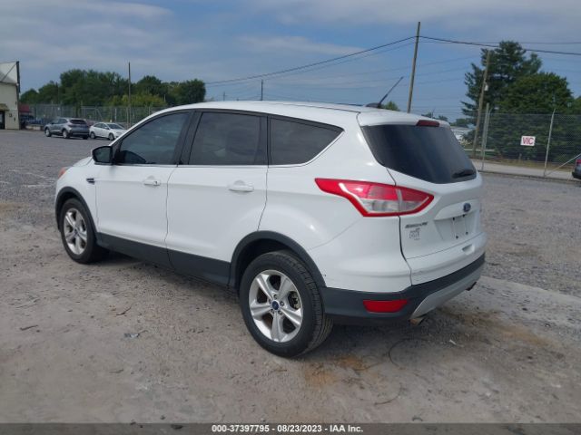 1FMCU0GX9FUC01056 Ford ESCAPE SE