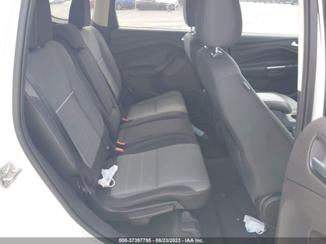 1FMCU0GX9FUC01056 Ford ESCAPE SE