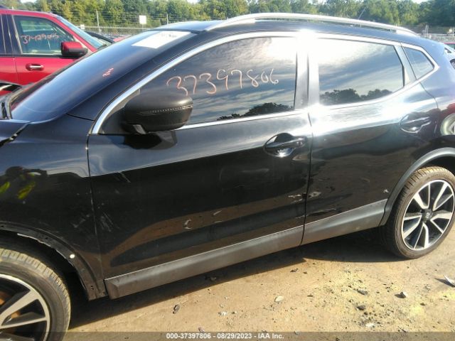 JN1BJ1CR3HW138312 Nissan Rogue Sport Sl