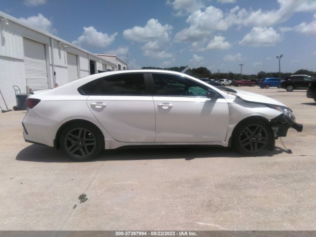 3KPF34AD9ME322577 KIA Forte Gt-line