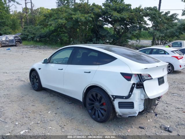 7SAYGDEF8NF517531 Tesla Model Y Performance