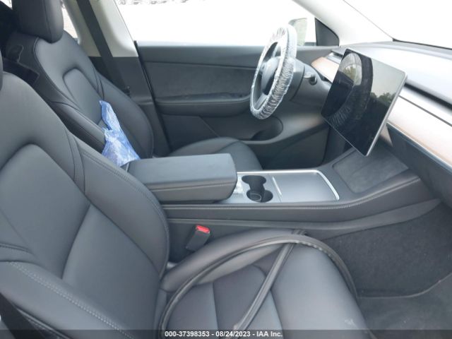 7SAYGDEF8NF517531 Tesla Model Y Performance
