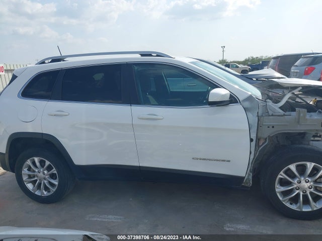 2019 JEEP CHEROKEE LATITUDE VIN: 1C4PJLCB7KD203571